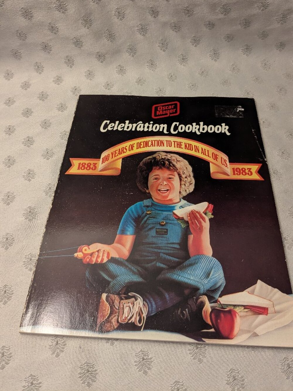LAST CHANCE!  1983 Oscar Mayer Celebration Cookbook